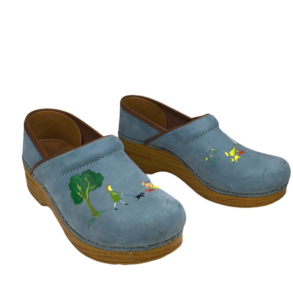 dansko dog walker clogs